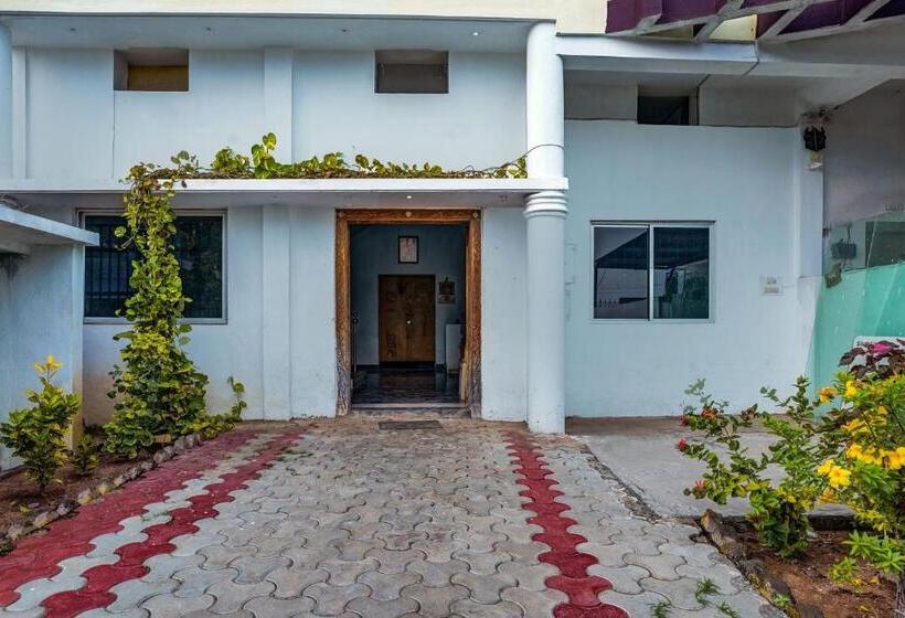 Отель Oyo Flagship Kallalagar