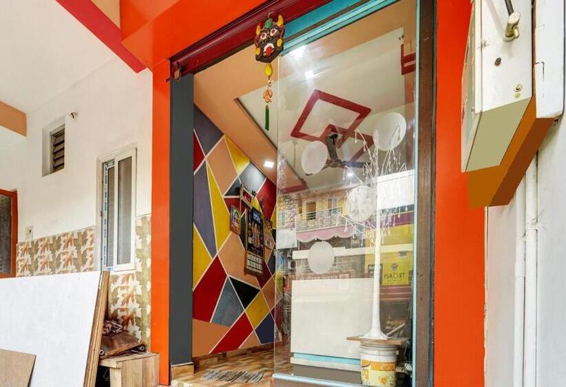 ホテル Oyo Pothini Palace