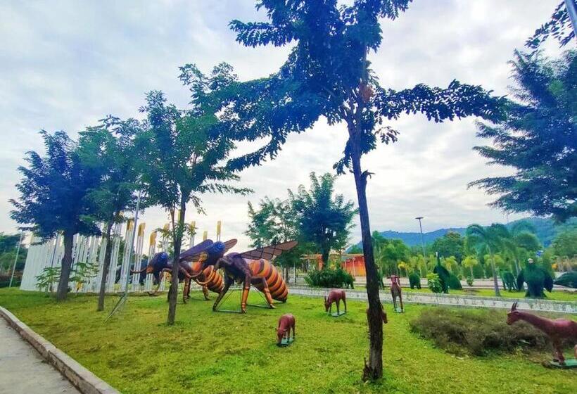 בית מלון כפרי Ptes Lory