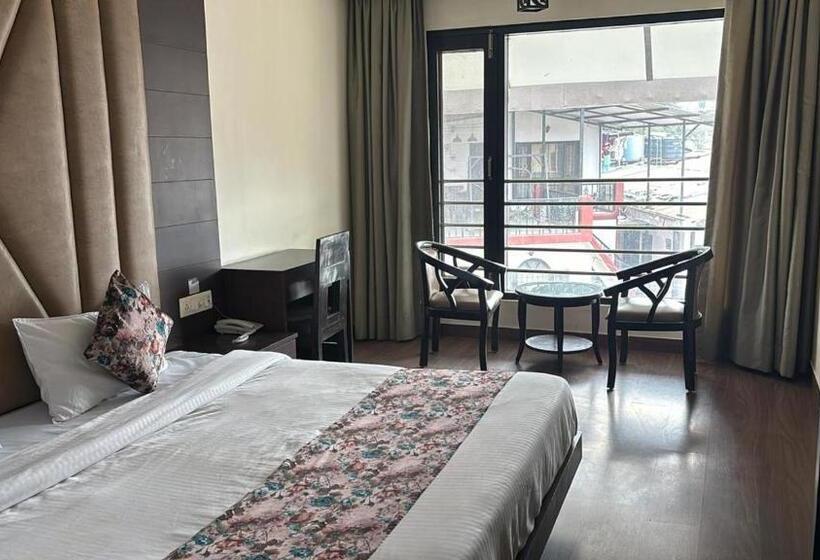 בית מלון כפרי Rama Inn, Kempty Fall Mussoorie