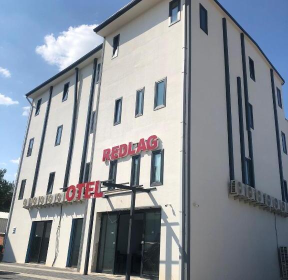 هتل Red Flag