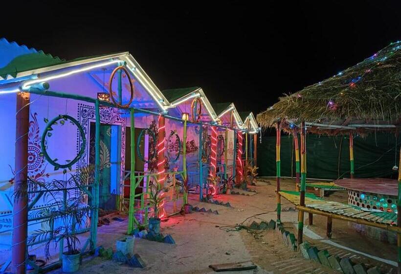 酒店 Shuktara Beach Camp, Mousuni Island