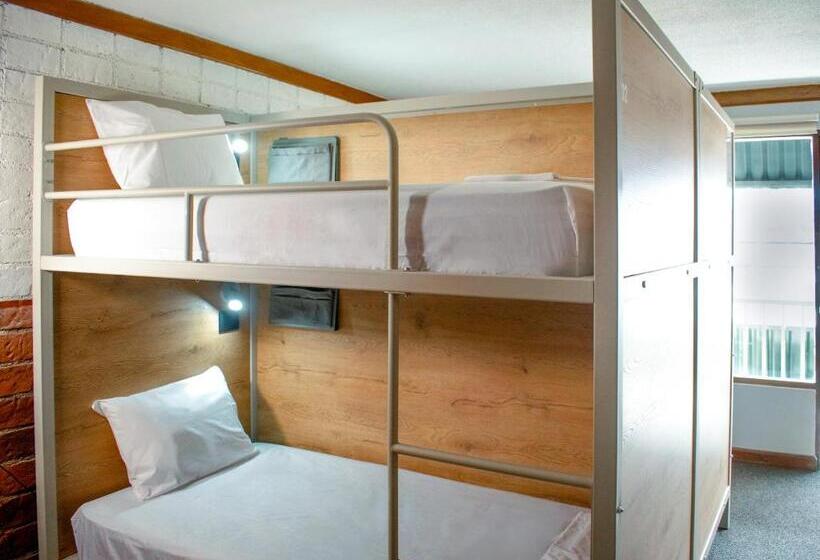 Отель Soy Local San José