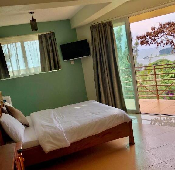 هتل The Address Resort