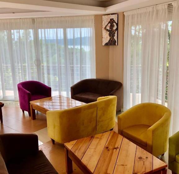 هتل The Address Resort