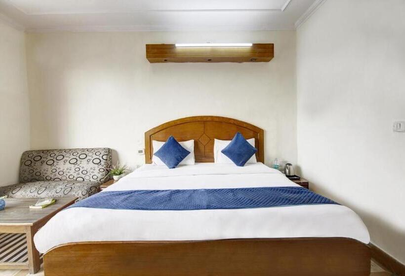 ホテル The Eden Park