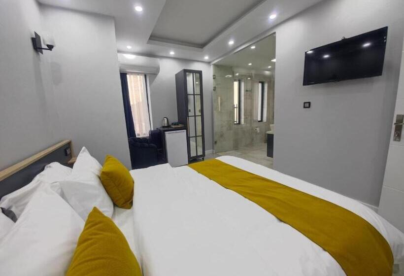 The Elysian Resort Hotel & Restaurant   Bar