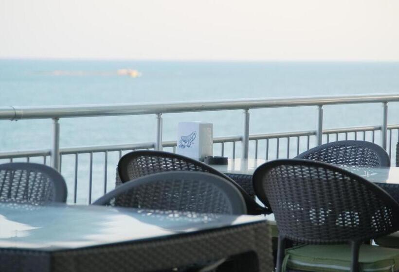 The Elysian Resort Hotel & Restaurant   Bar