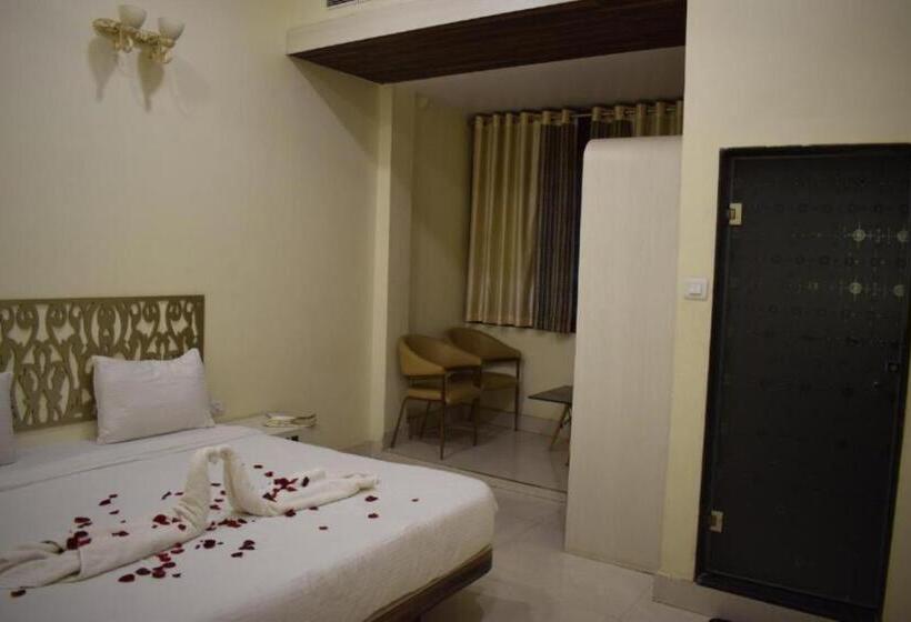 فندق The Hills, Ambikapur