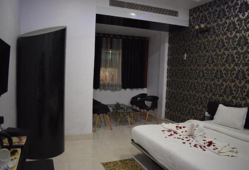 فندق The Hills, Ambikapur