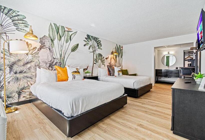 The Mallard Hotel & Suites