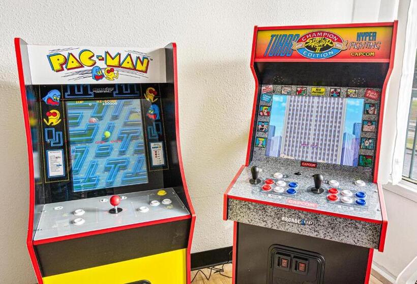 The Mallard Hotel & Suites