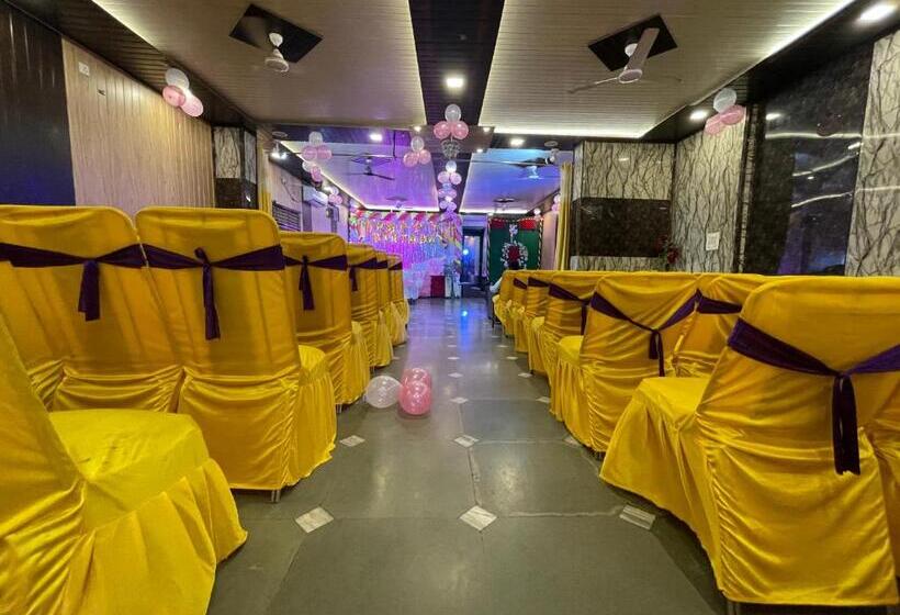 Отель The Shubham India