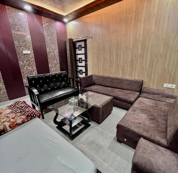 Отель The Shubham India