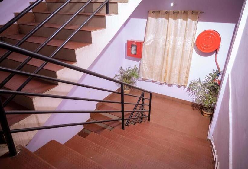 ホテル Town & Country Inn Guwahati