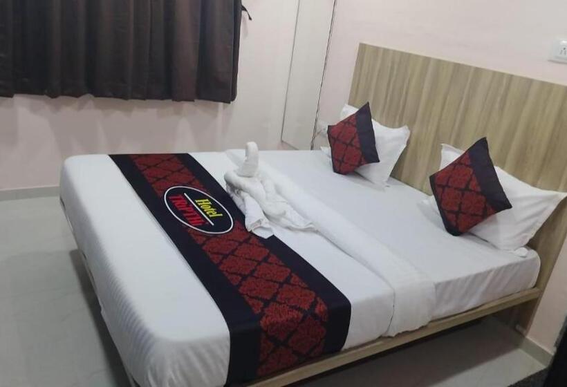 ホテル O Tripthi Lodging & Boarding