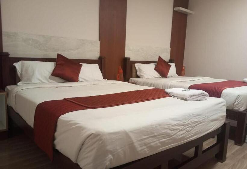 Отель Vel Residency