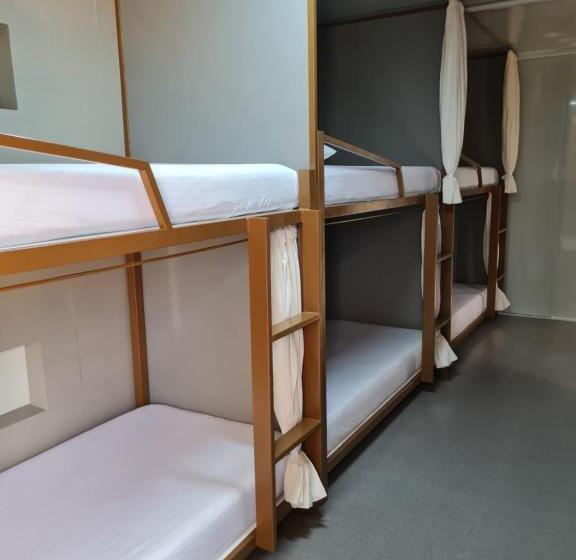 Ooni Hostel Moalboal