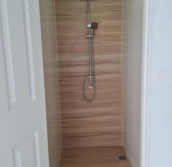 Ooni Hostel Moalboal