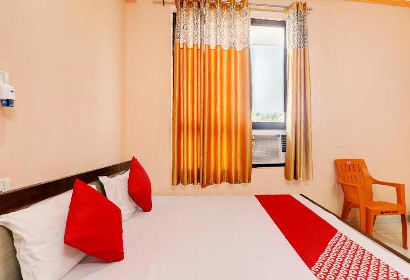 Oyo Flagship Hotel Cp Residency