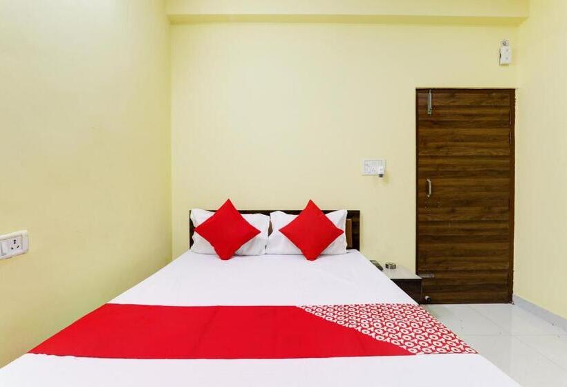 Oyo Flagship Hotel Cp Residency