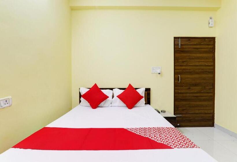 Oyo Flagship Hotel Cp Residency