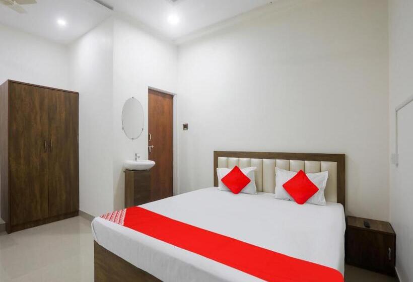 Oyo Flagship Hotel Rahul Service Appartment 2