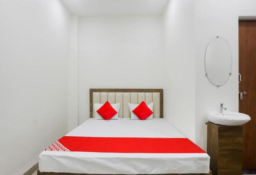 Oyo Flagship Hotel Rahul Service Appartment 2