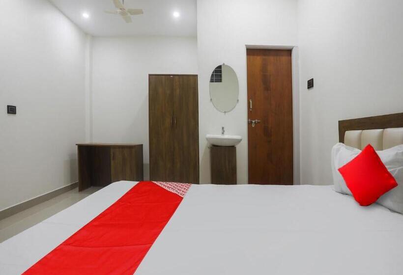 Oyo Flagship Hotel Rahul Service Appartment 2