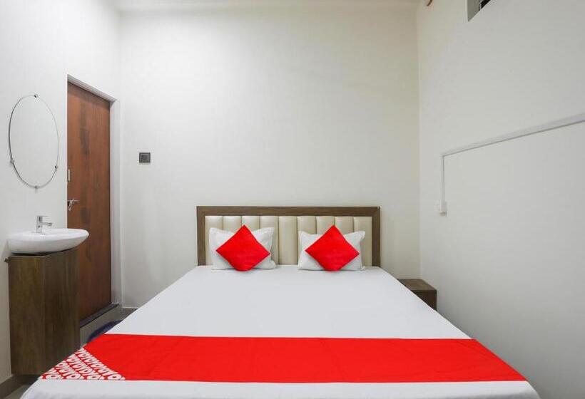 Oyo Flagship Hotel Rahul Service Appartment 2