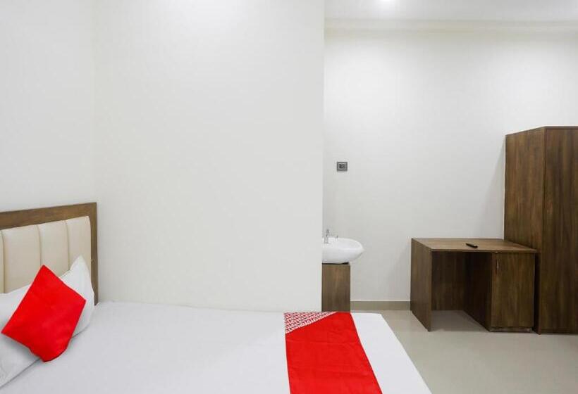 Oyo Flagship Hotel Rahul Service Appartment 2