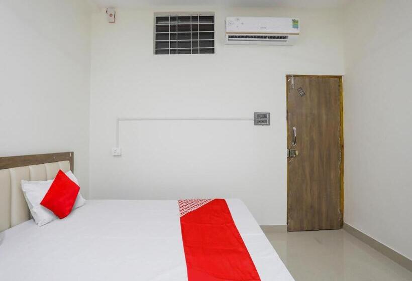 Oyo Flagship Hotel Rahul Service Appartment 2