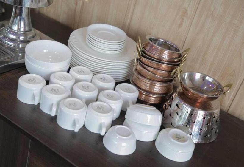 فندق Soltee