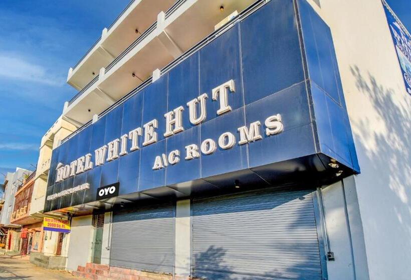 Oyo Flagship Hotel White Hut