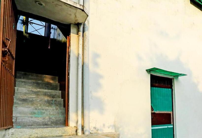 Oyo Hotel Royal Residency