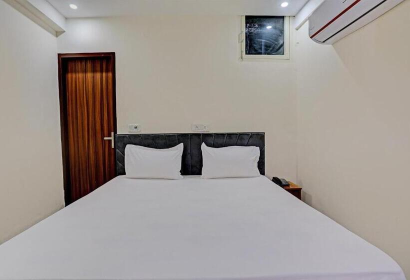 Oyo Hotel Tree House