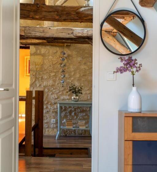 بنسيون 1 Rue Pasquet   A Double Room In The Main House