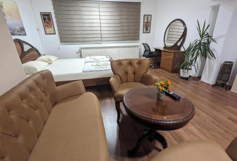 پانسیون Apartments Victory