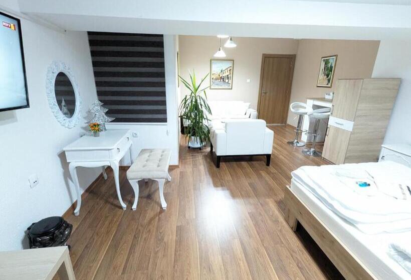 پانسیون Apartments Victory