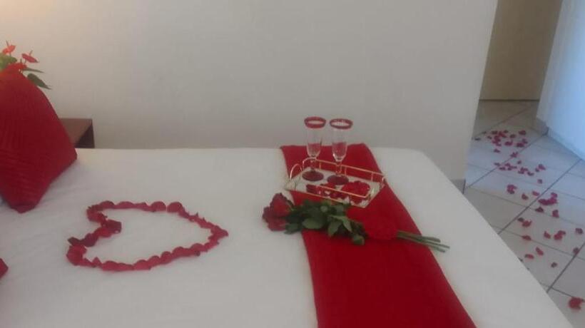 פנסיון Broadway Boston