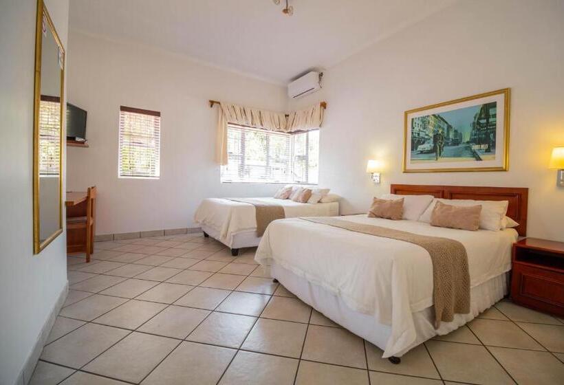 ペンション Broadway Boston