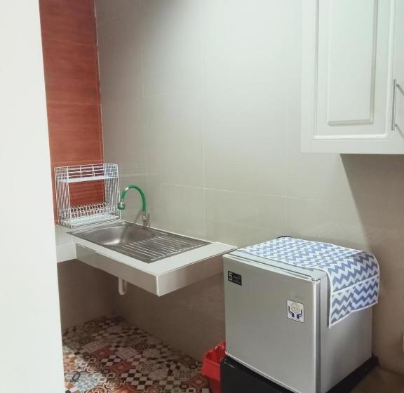 פנסיון Buratwangi Tropis House