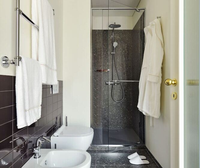 پانسیون Casa Brivio