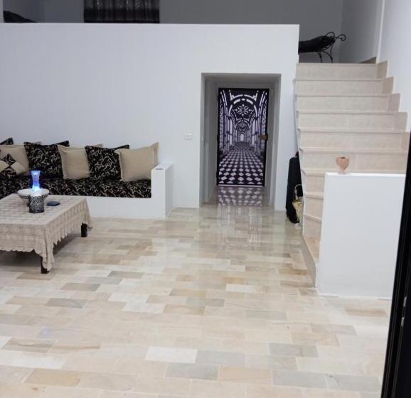 بنسيون Casa Firma