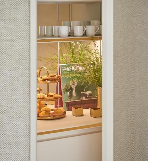 پانسیون Crossing Manzoni