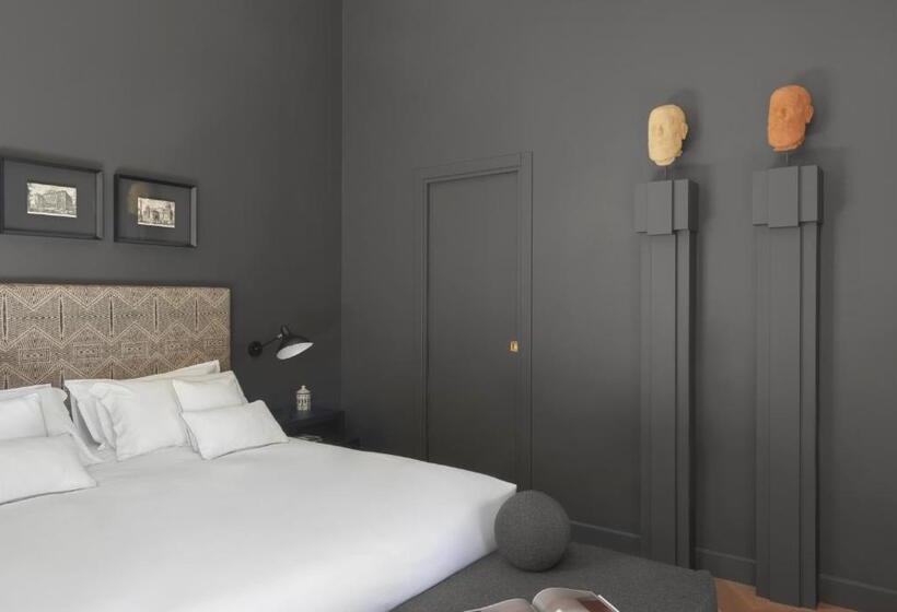 پانسیون Crossing Manzoni