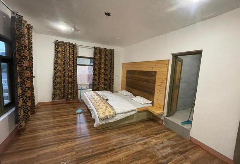 פנסיון Czara Chalet