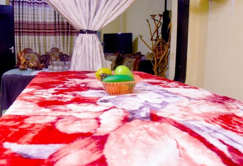 ペンション Dream River In Ella