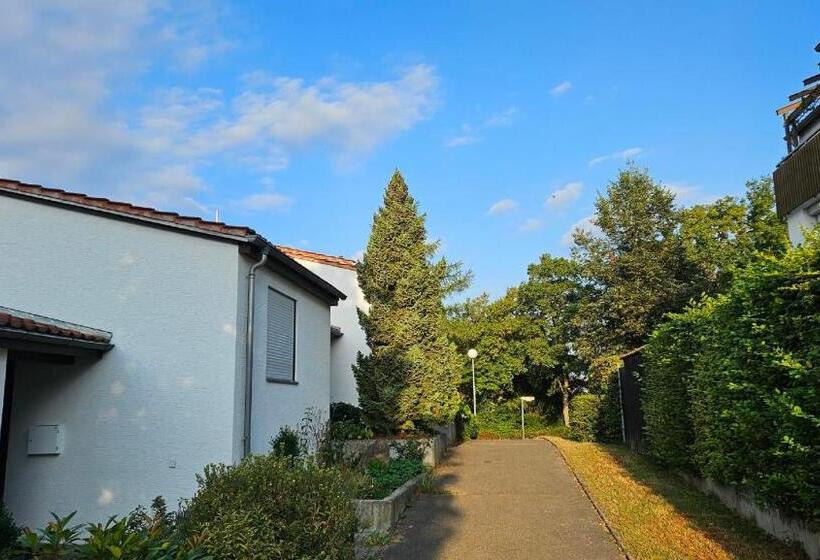 Пансион Ferienzimmer Bei Thomas Gemütliches Schlaf Und Wohnzimmer Mit Modernem Bad