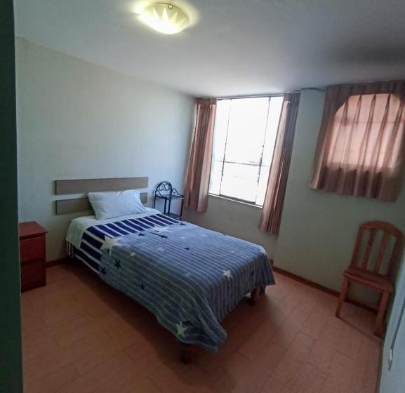 פנסיון Hostal Los Andes, Cerro Colorado , Arequipa